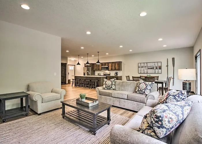 Upscale Townhome In Causeways On Gull Resort! Nisswa