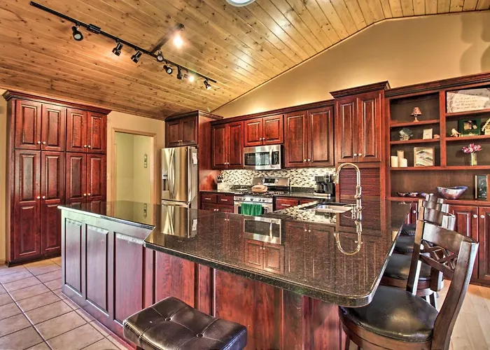 Cabin W/ Fire Pit & Movie Room, 1 Mi To Lake Pequot Lakes