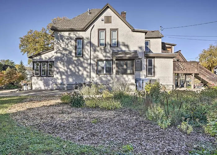 Home With Office, 4 Mi To Downtown Minneapolis