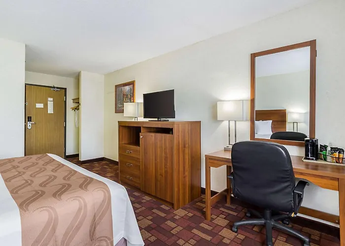 Econo Lodge Luverne I-90