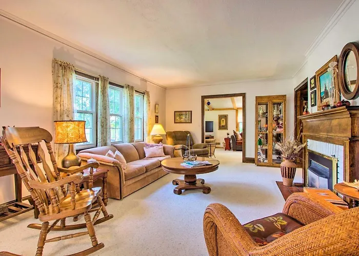 Elegant Home W/ Deck, 5 Blocks To Mayo Clinic Rochester