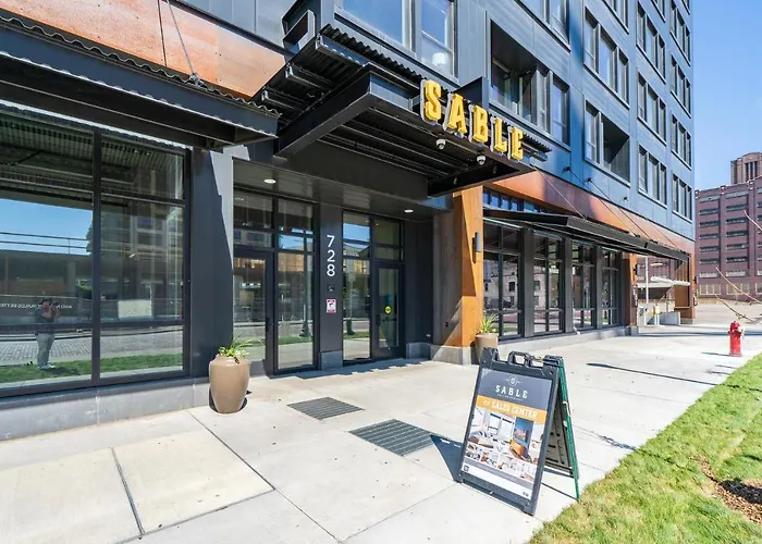 Sable 701 - Luxury Two Story Loft Villa Minneapolis