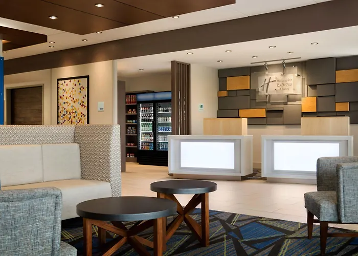 Holiday Inn Express & Suites Red Wing