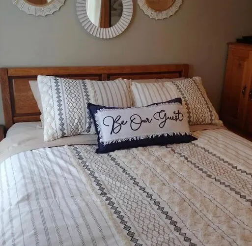 Starbuck Cottage Glenwood