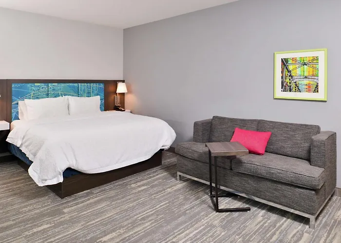 Hampton Inn & Suites Saint Paul Oakdale Woodbury