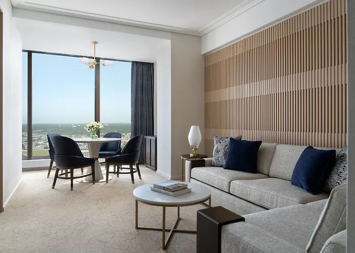 Four Seasons Hotel Minneapolis