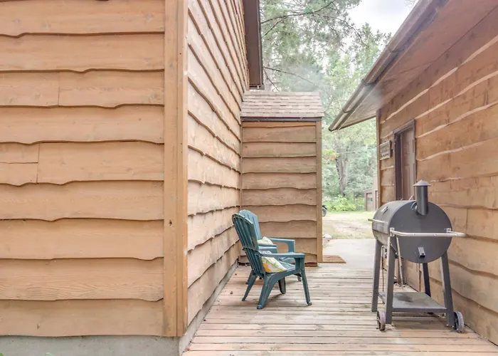 Pet-Friendly Pequot Lakes Vacation Rental Cabin!