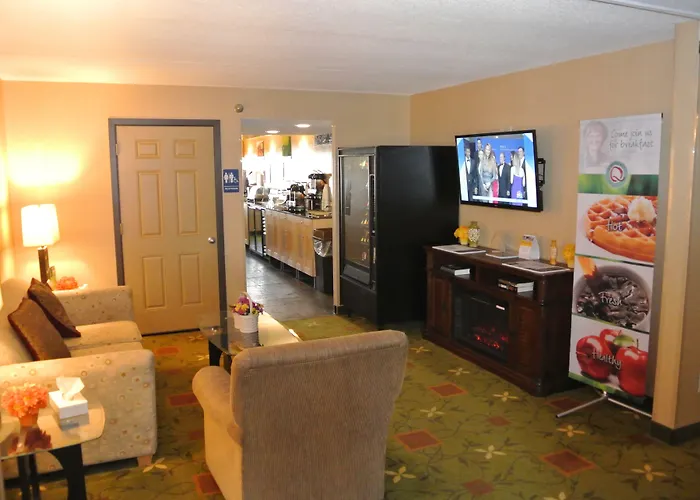 Quality Inn & Suites Mayo Clinic Area Rochester