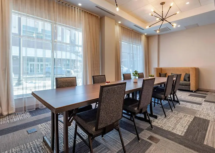 Cambria Hotel Minneapolis Downtown