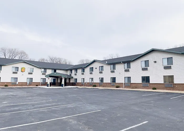 Super 8 By Wyndham Shakopee Hotel