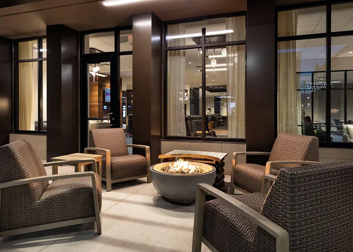 Courtyard By Marriott Owatonna Downtown Hotel