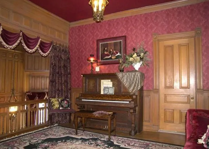 Bed and Breakfast Lake City